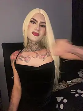 valen lewiiz online show from July 27, 1:08 pm