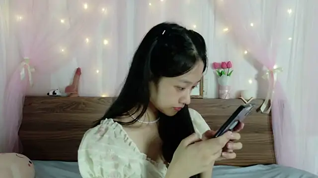 shy pink doll online show from July 26, 3:53 pm