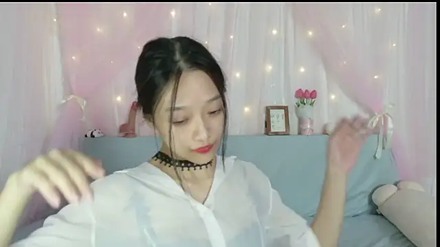 shy pink doll online show from July 31, 3:57 pm