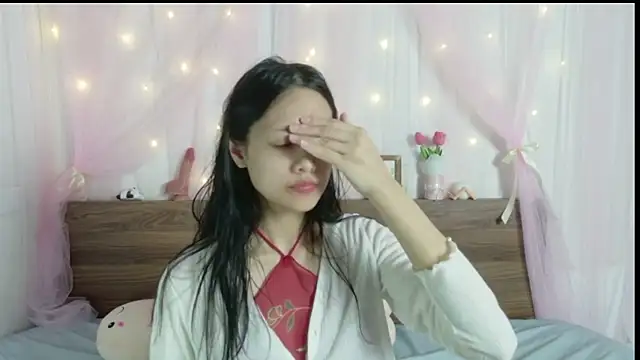 shy pink doll online show from July 28, 3:54 pm
