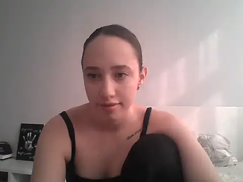 DarkMirel online show from April 27, 2:03 pm