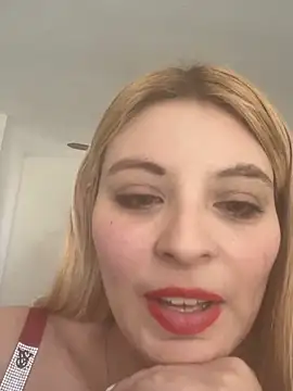 Bunnysweet95 online show from April 27, 7:11 pm