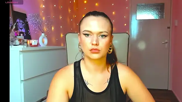 SweetLikaaa online show from June 5, 4:13 pm