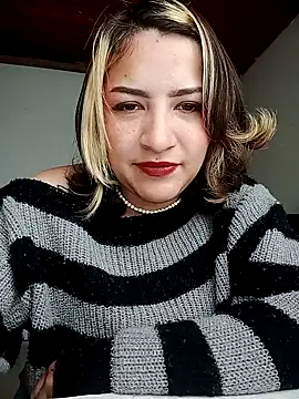 HannaJonnes  online show from April 21, 1:07 pm