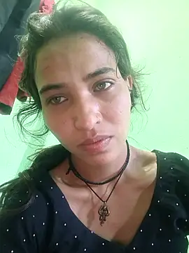 Priya7579 online show from April 20, 2:47 am