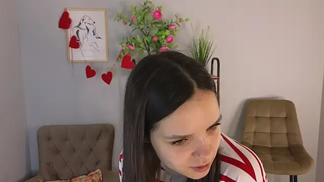 Sophie Jackiz online show from April 23, 10:12 am