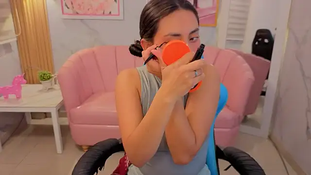 grecia soler a online show from July 9, 1:02 pm