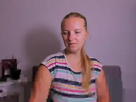RoseTeacherX online show from July 23, 7:38 am