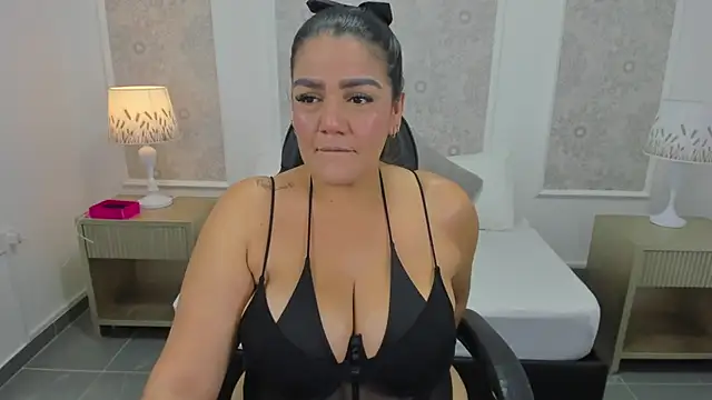 ruby jimenez18  online show from May 14, 2:50 am
