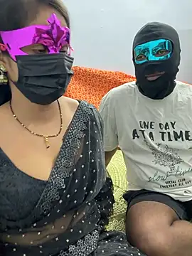 sweetylove01 online show from April 22, 5:21 pm