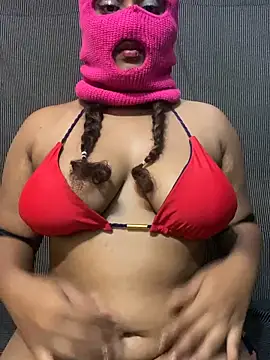 peacheypink online show from May 12, 5:52 pm
