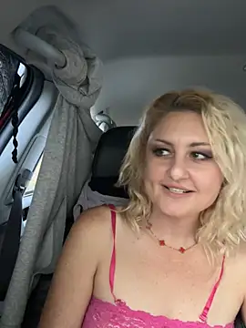 misskissxoxo online show from May 5, 6:49 am