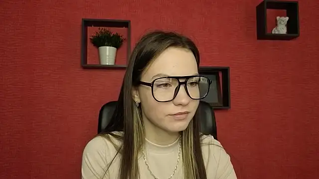 AliceAdama online show from April 21, 6:09 am