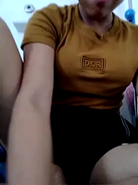 Zara-Lina online show from July 25, 6:53 am