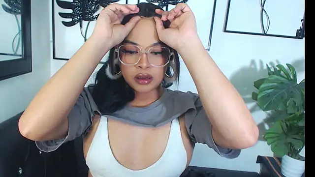 BigcockjasmineTs online show from June 15, 9:31 am