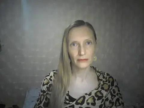LunaBelle8 online show from April 27, 5:54 pm