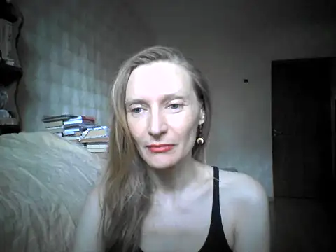 LunaBelle8 online show from June 14, 1:55 pm
