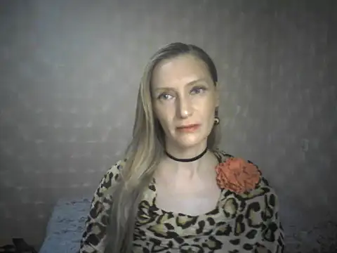 LunaBelle8 online show from April 26, 5:43 pm