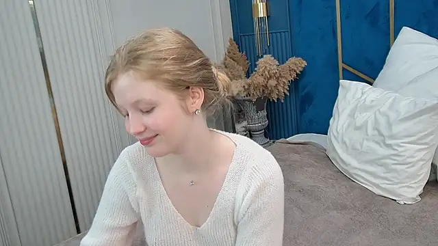 LilianHowards online show from June 14, 10:26 am