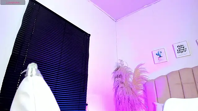manuboobss online show from June 3, 5:40 pm
