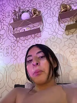 Maggiee 1 online show from June 11, 2:53 am