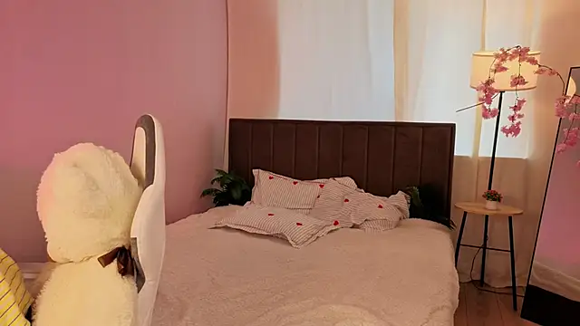 EvaHamilton online show from June 29, 1:23 am
