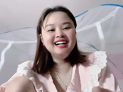 NhungNhun789 online show from May 9, 8:05 am