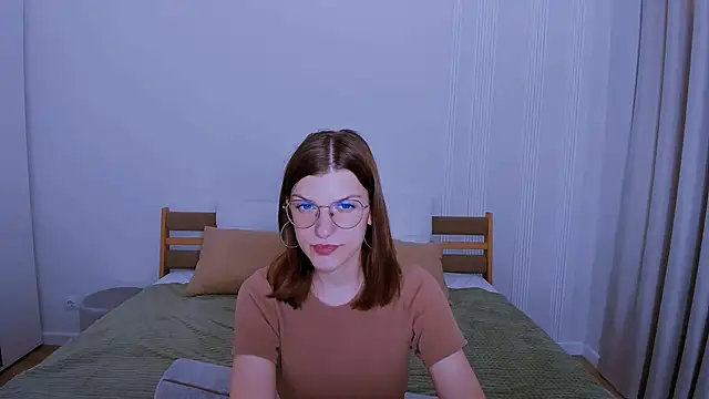AnnaThorne online show from May 4, 5:11 am