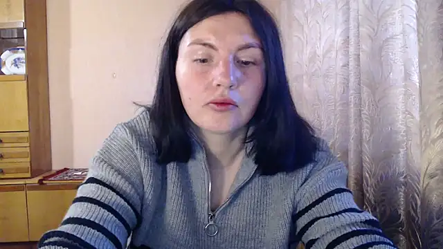 AlinaxJames online show from April 21, 2:51 am