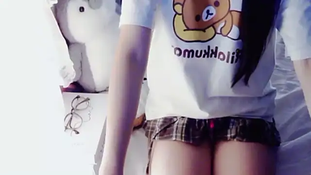 SexyBona online show from May 15, 9:12 am