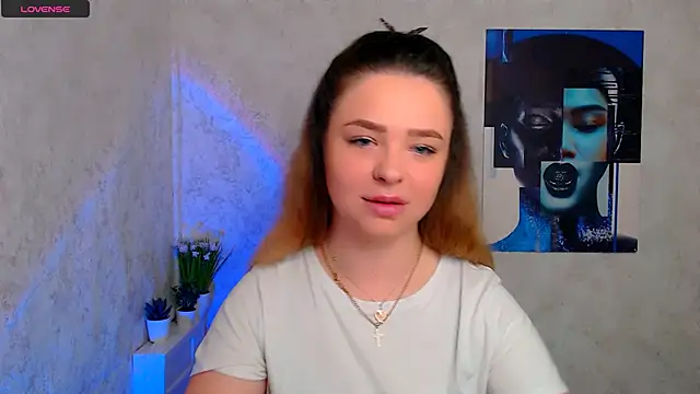 NicoleAura online show from May 14, 7:47 am