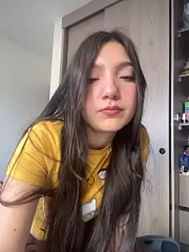 Soffy 20 online show from April 22, 3:53 pm