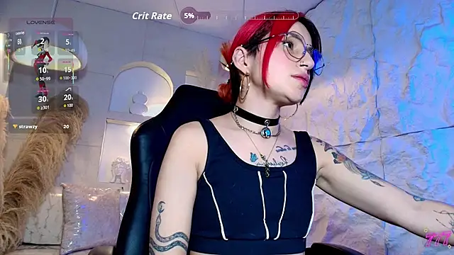 Moon Red r online show from May 1, 9:18 pm
