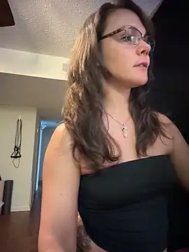 BaileyMFox online show from July 28, 11:04 pm
