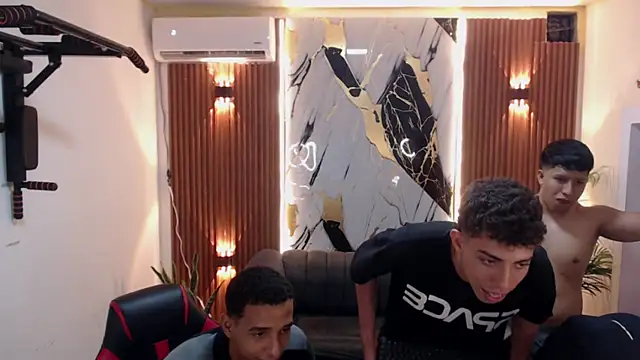 anthony hott online show from April 26, 5:27 am