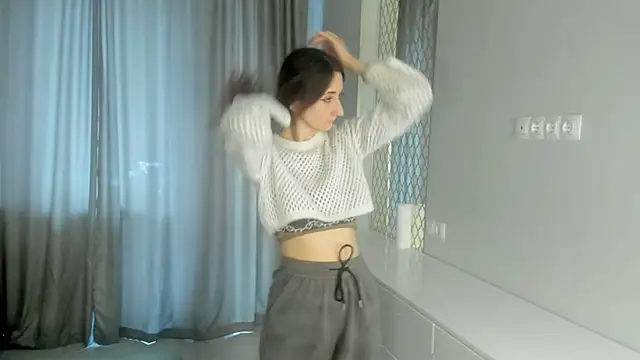 WinnieDols online show from April 25, 5:32 am