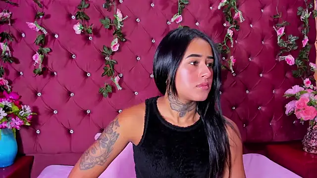 Molly Brunette  online show from May 13, 3:12 am
