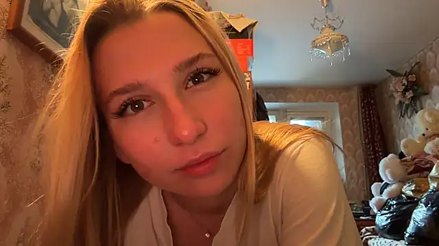 MandyVandy online show from April 23, 4:09 am