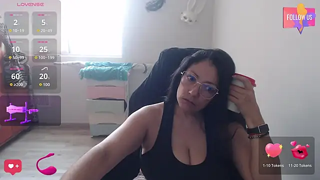 Melissaleehot online show from June 10, 9:24 pm