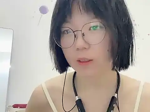 Belle-LL online show from April 25, 2:36 pm