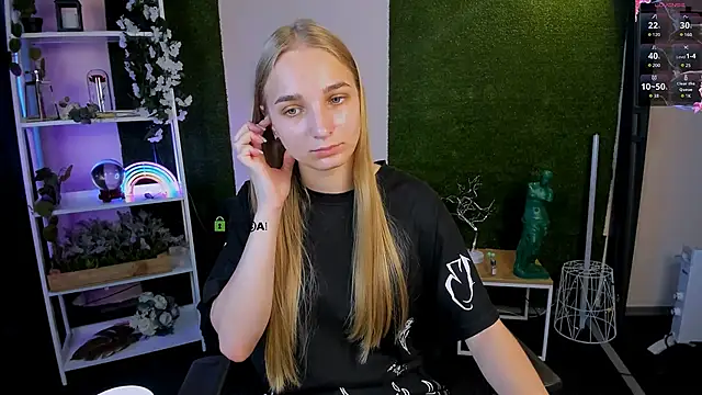 ollivia dream online show from June 12, 5:59 am