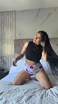 Laia Hills online show from June 28, 4:24 pm