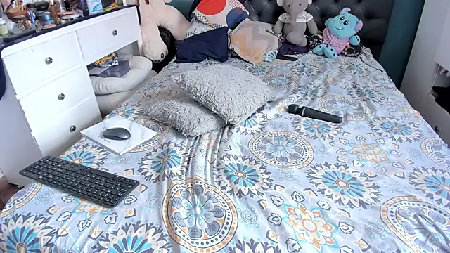 Temis Selene online show from June 12, 5:54 pm