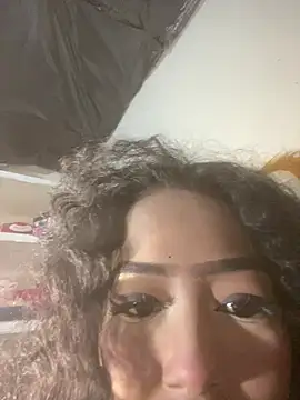 Rosamosquet online show from April 24, 3:09 am