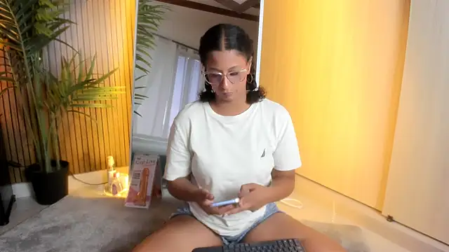 Chloefixxx online show from July 7, 8:55 pm