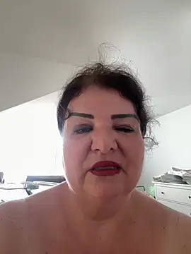 curvymilfmicha online show from August 1, 9:33 am