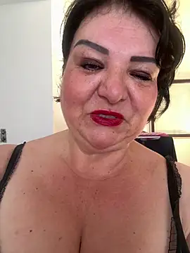 curvymilfmicha online show from July 24, 8:45 am