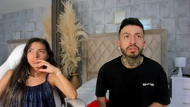 StevenAndLaura online show from April 25, 12:13 am