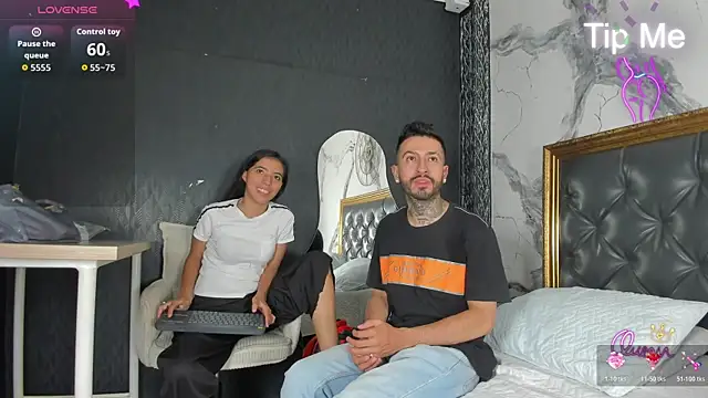 StevenAndLaura online show from April 26, 4:10 am