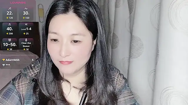 D-Misslu online show from April 25, 1:41 pm